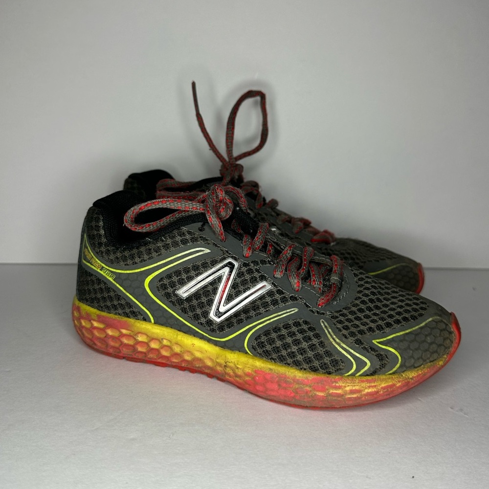 Boys New Balance Running Shoes Size 11 1/2 Wide
